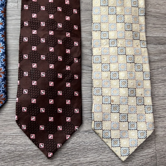 🎉FLASH SALE🎉 Jos A Bank 100% silk neck tie Bundle set of 3 - Picture 3 of 5